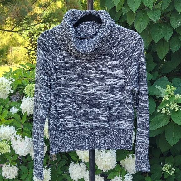 Banana Republic Sweaters - Banana Republic Grey Marled Cowl Neck Sweater size Small